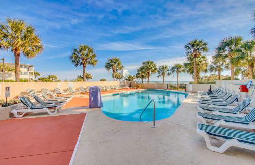 Scenic Views from the balcony at Ocean Forest Plaza Condos - Foto 38