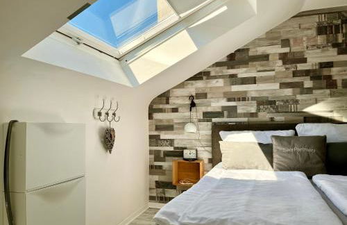 Living at Saarpartments - AdultsOnly - Business & Holiday Homes with Kitchen for Long- and Short Term stay, 3 min to St Johanner Markt and Points of Interest - Foto 3