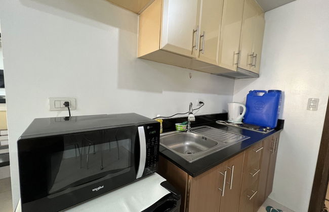 Del'S Condotel across NAIA Terminal 3 - Photo 10