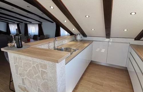 Penthouse Ema - Photo 27