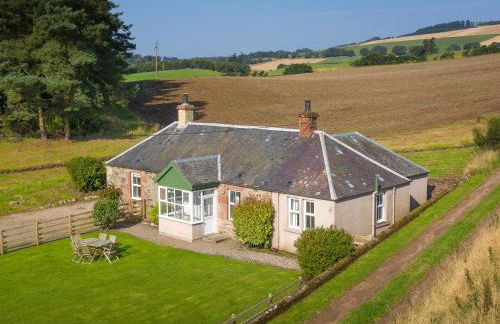 Clayhills Cottage - Photo 2