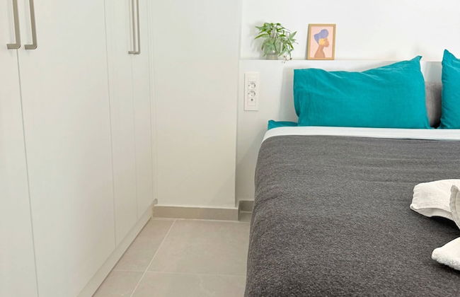 Azure Loft - 3min Walk to Beach, 10min to Old Town - Foto 2