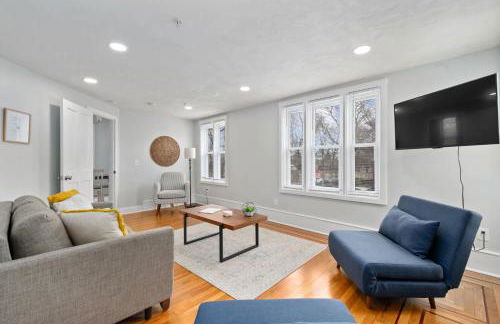 Jennifer's Cozy Apt Walk to Brown In Unit Laundry - Foto 9