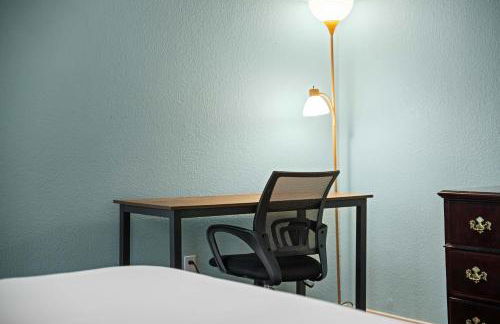 Relaxing 3BR 2BA Oasis - Hot Tub & 5 Beds! - Foto 12