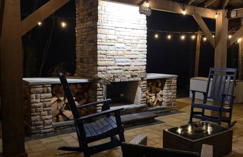 Harpers Ferry, Cozy Escape, Patio & Fireplace - Photo 4