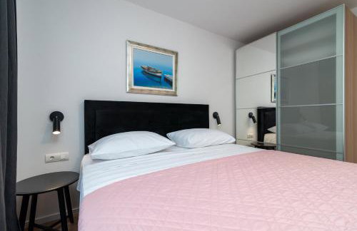 Maca Apartments & Suites with Heated pool near beach 50m - Foto 43