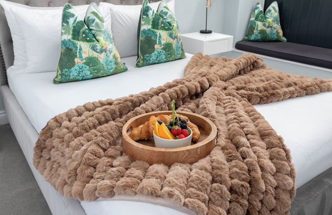 Elliot Oliver - Stylish 2 Bedroom Town Centre Apartment - Photo 6