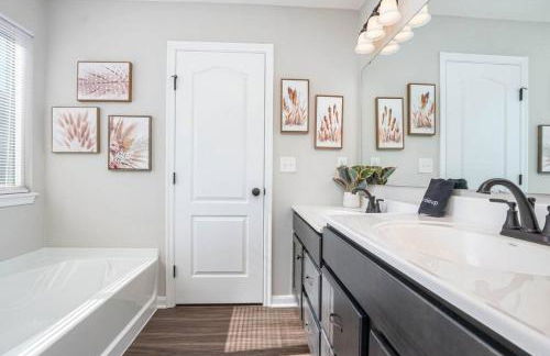 Cheerful 5 bedroom on azra with a pool and real - Foto 14