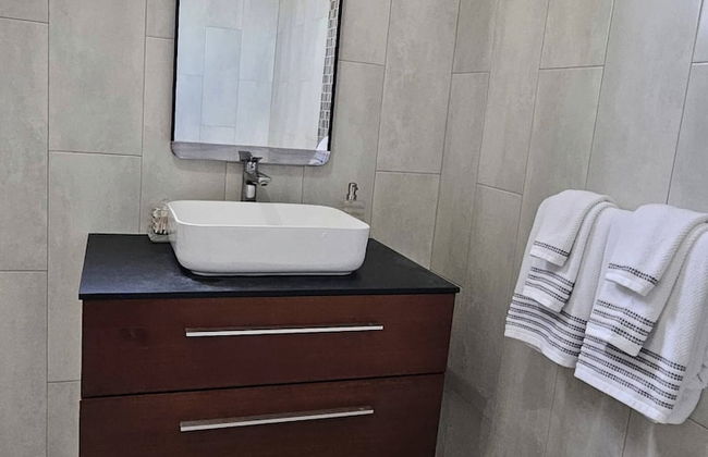 "golden Triangle" Kingston Jamaica, West Indies - Foto 35