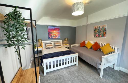 Very Large Central Property - Foto 7