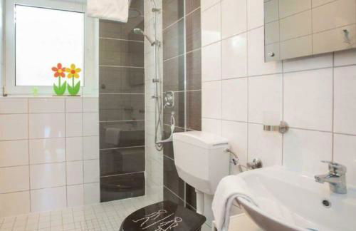 Modern Ferienhaus Nahe von Winterberg mit Garten - Foto 12