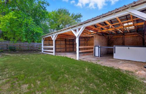 5BD Modern Farmhouse Retreat Sleeps 12 - Photo 53