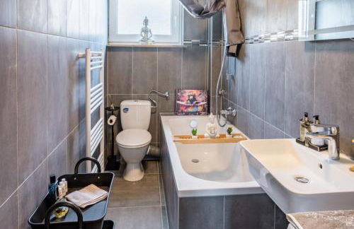 VAZ Apartments Haus Langerfeld für Monteure, TV, WLAN, Küche, nahe 3M und EDE - Foto 48