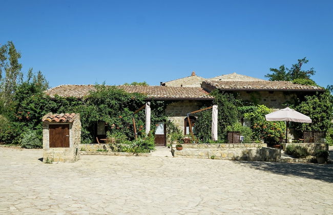 Gorgeous Holiday Home with Hot Tub, Whirlpool, Pool, Garden - Foto 28