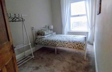 large 4 bedroom - Foto 9