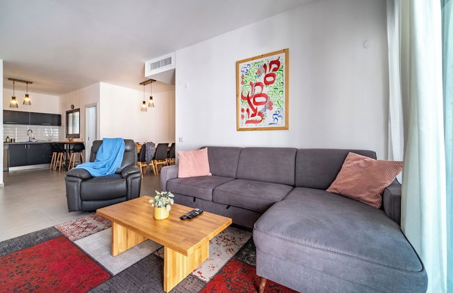 Beach Haven 3BR Apt by Sea N' Rent - Foto 16