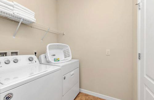 Villa W/ Pool, Movie Theater & Game Roomsleeps 20 - Photo 116