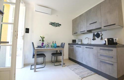 Apartment A lago private beach and parking - Foto 12