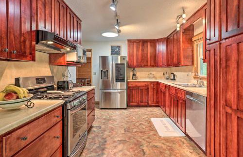 Charming Mills River Home with Porch and Yard! - Foto 10