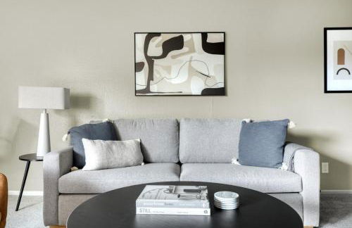 Pasadena 1BR w gym pool nr Colorado Ave LAX-861 - Photo 2