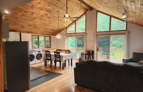 Rustic Catskills Cabin with Hot Tub and Mountain Views - Foto 3