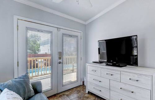 Historic Savannah Gold Private Condo with Pool - 2bed, 1&half bath, Sleeps 6, 1st Floor, 15 Min Walk To Historic Savannah Center And All Attractions - Foto 15