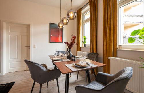 maremar - Design Apartment - Luxus Boxspringbett - Zentral - Küche - Arbeitsplatz - Highspeed WLAN - Foto 6
