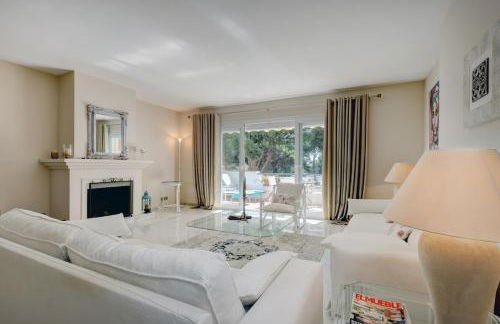 Elegant 2 Bedroom PH in Serene Urb El Presidente RDR521 - Photo 8