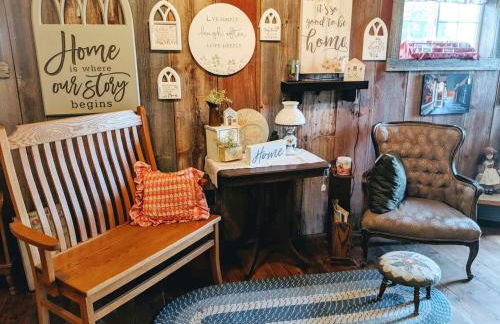 Restored Barn Rental near Milford, Nebraska - Foto 8