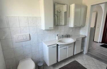 Schlosspark Apartment - Ferienwohnung - Foto 3