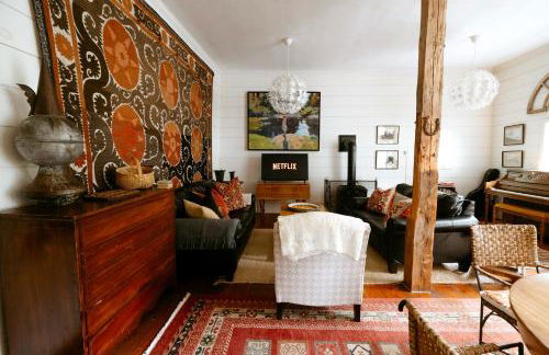 1850s Maine Farmhouse featured in Condé Nast Traveler with 11 Acres Near Water - Foto 3