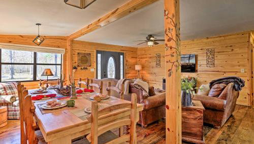 Serene Cabins with Decks and 8 Acres on Kiamichi River - Foto 2