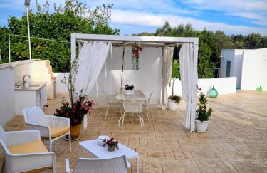 Trullo il Gelso with Private Salt Water Infinity Pool and Jacuzzi inside - Foto 65