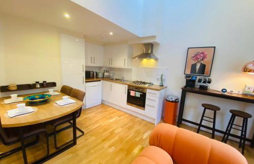 2 Bed 2 bath with Private Parking - Foto 10