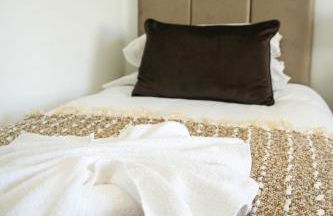 Train House - Photo 21