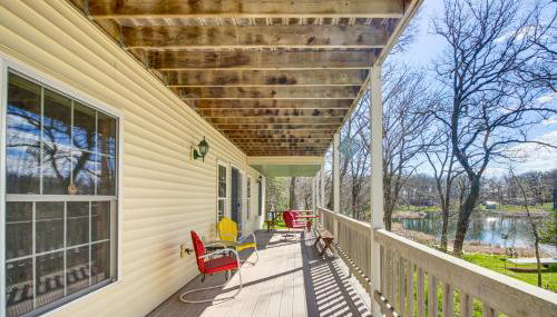 Pelican Rapids Lake House with Water Views and Dock! - Foto 2