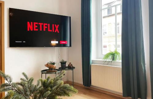 Magic Forest Design Apartment, 65 Zoll TV, Waschtrockner, beste Lage, am Markt - Foto 9