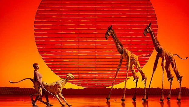 Actors getting into the skin of the animals of the savannah