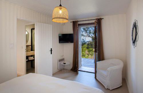 Villa bodri, maison en pierre avec vue mer et piscine chauffée - Foto 8