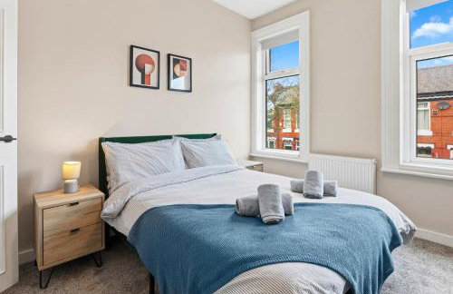 Manchester home, Sleeps 6, Contractor Friendly, Free Parking - Foto 1