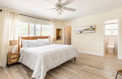 Spacious 4 Bedroom 3 Bathroom House with Heated Pool and Outdoor Shower close to FFL Airport and Cruise Port - Foto 20