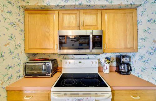 1 Mi to Big Boulder Lakefront Unit with Pool Access - Foto 13