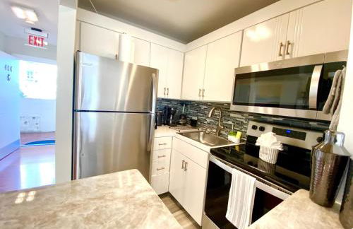 Modern waterfront apartment with Miami Skyline view, free parking 5 mins drive to Miami Beach - Foto 20