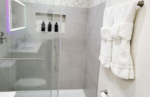 Waterfront Villa with Gameroom and Theater room - Foto 7