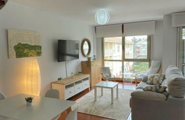 Duplex 1aLinea PLAYA Incluye PARKING PRIVADO y TRASTERO Wifi FIBRA alta velocidad - Foto 1