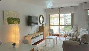 Duplex 1aLinea PLAYA Incluye PARKING PRIVADO y TRASTERO Wifi FIBRA alta velocidad - Foto 1