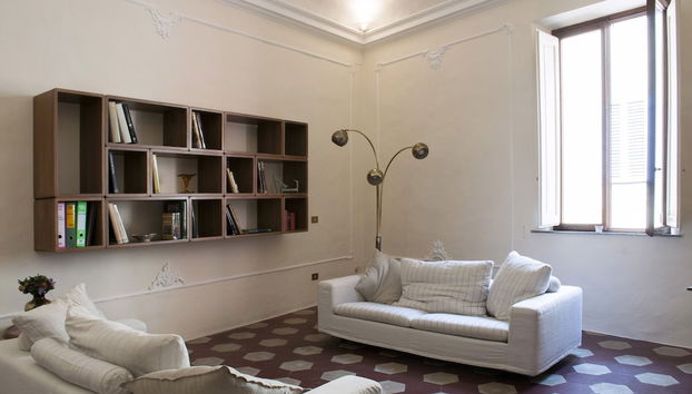 Coin salon dans le hall