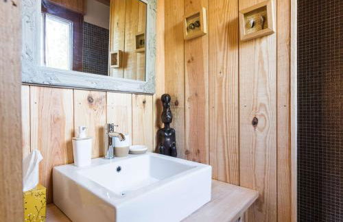 Villa en Bois avec Piscine Chauffée, Proche Plage & Dégustations Ostréicoles - FR-1-736-38 - Foto 26