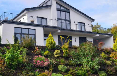 Moderne 2-Zimmer-Ferienwohnung in zentraler, ruhiger Lage - Foto 1