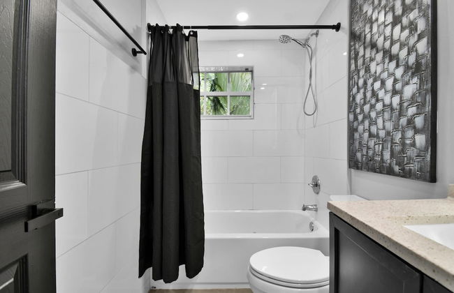 Escape to This Luxury Wilton Manors Villa - Foto 31